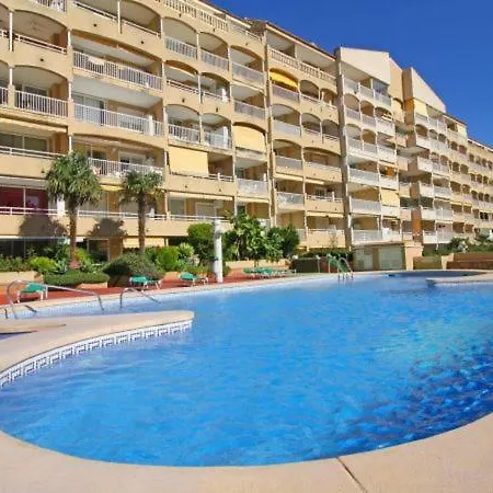 Sleeps 3 Pool Air Con Wifi T792094 Apartment *