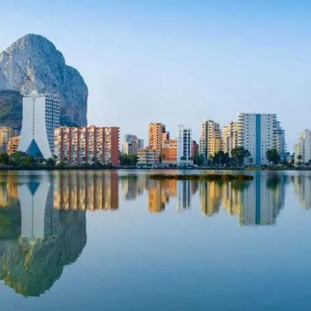 Apartment Sleeps 3 Pool Air Con Wifi T792094 Calpe