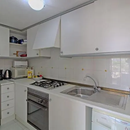 Sleeps 3 Pool Air Con Wifi T792094 *